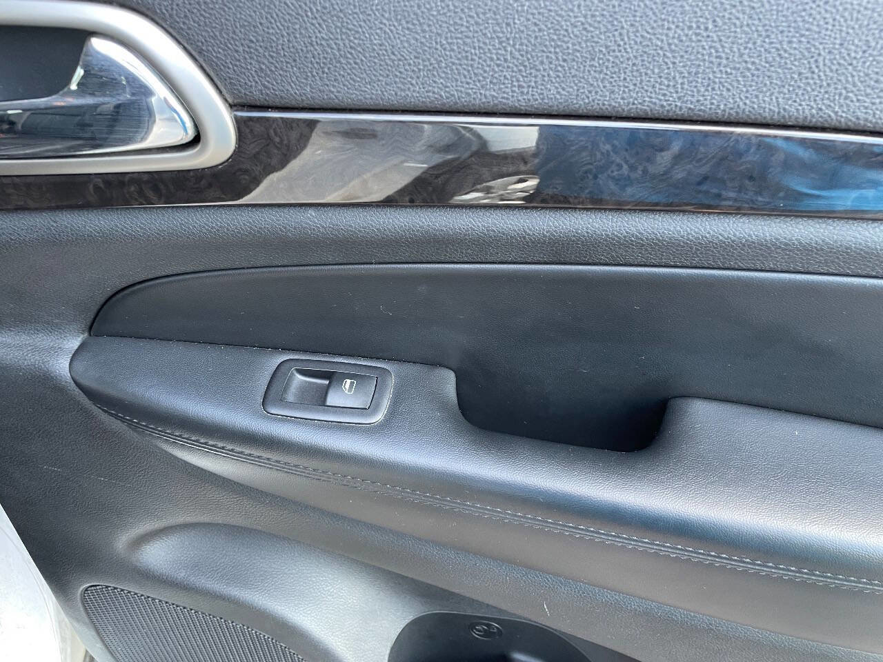 Used 2013 Jeep Grand Cherokee Laredo image 37