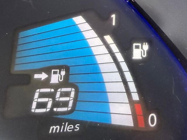 Used 2014 Nissan Leaf SV FWD image 13