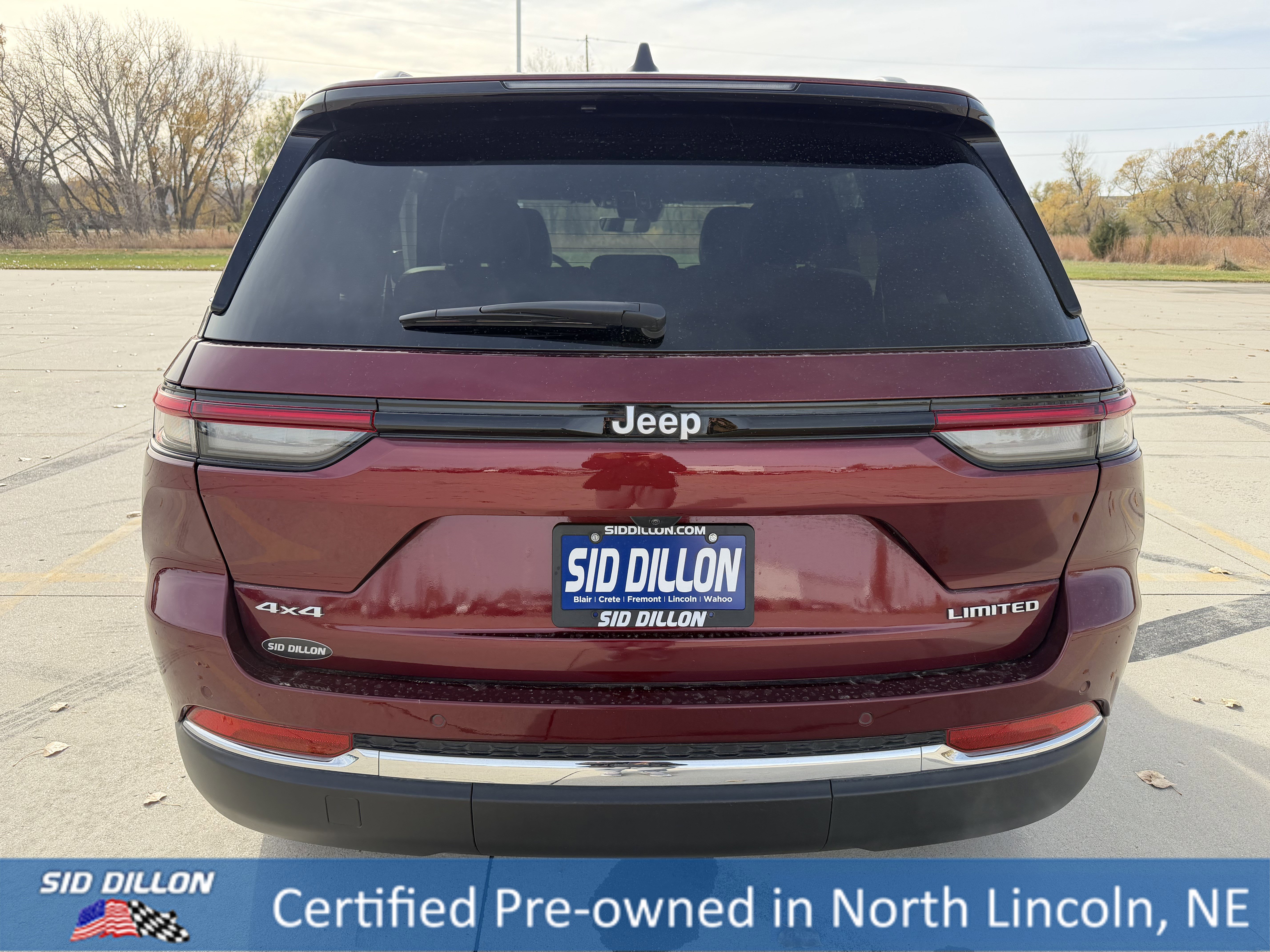 Used 2025 Jeep Grand Cherokee Limited image 5