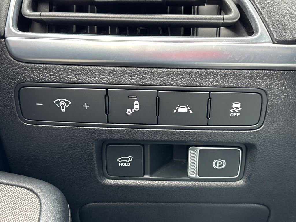 Used 2021 Hyundai Palisade Limited image 37