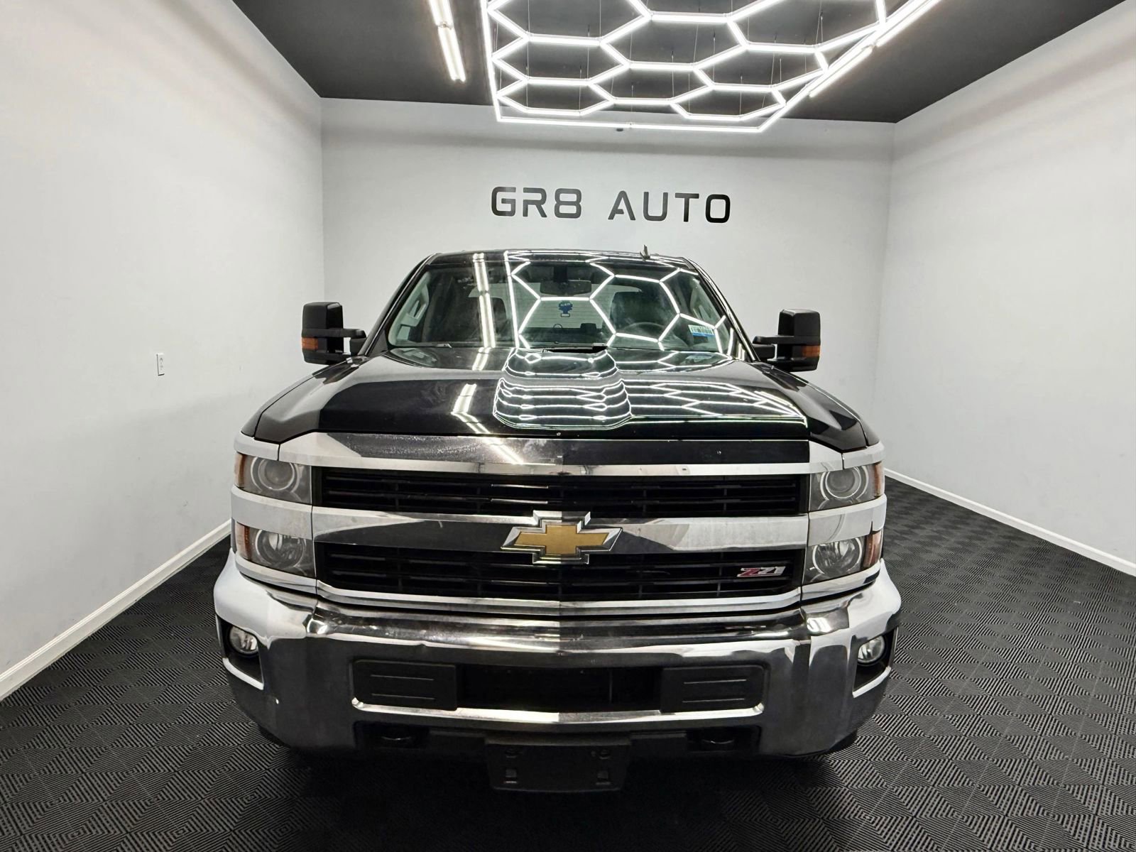Used 2015 Chevrolet Silverado 2500 LT w/ Z71 Package, Off-Road AWD/4WD image 2