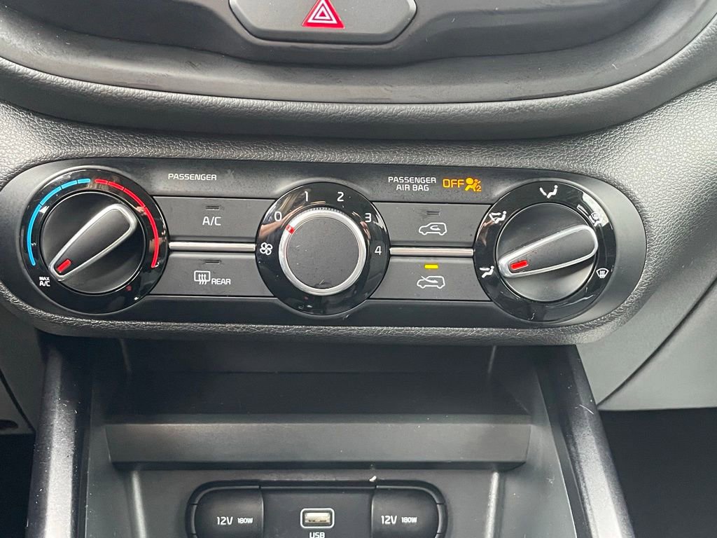 Certified 2022 Kia Soul LX FWD image 29