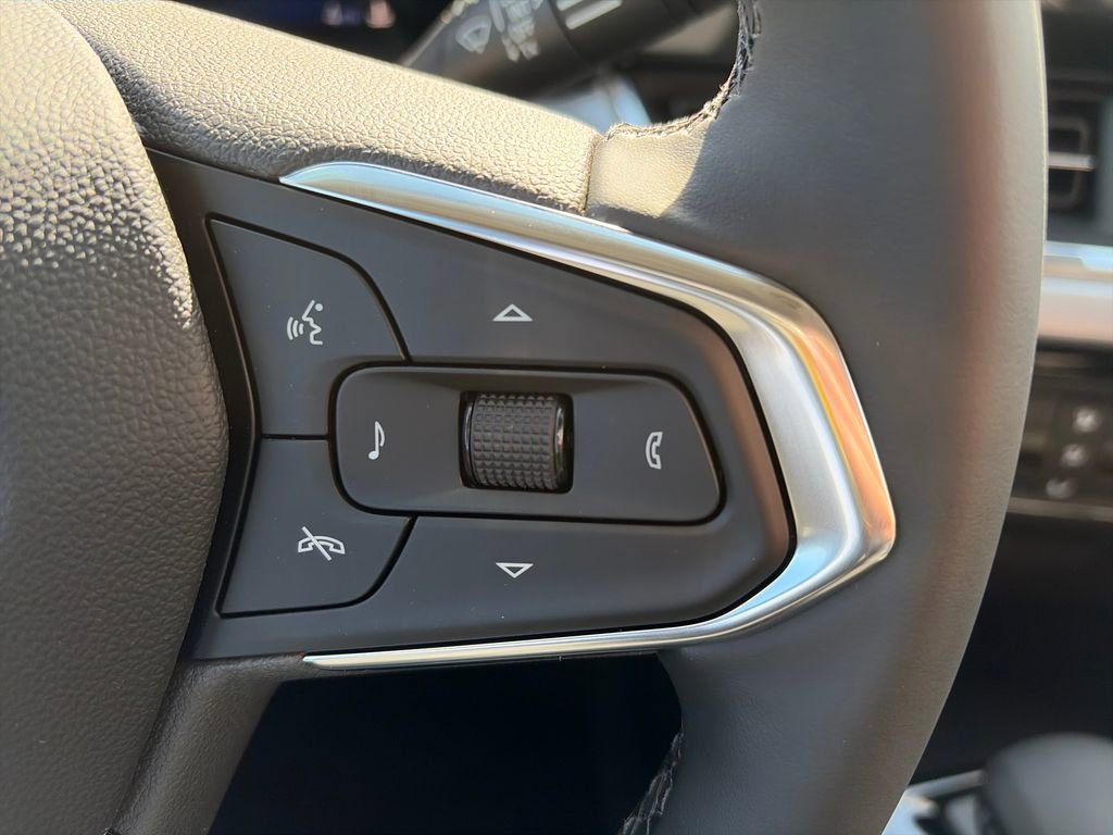 New 2026 Chevrolet Trax LT w/ Driver Confidence Package FWD image 11