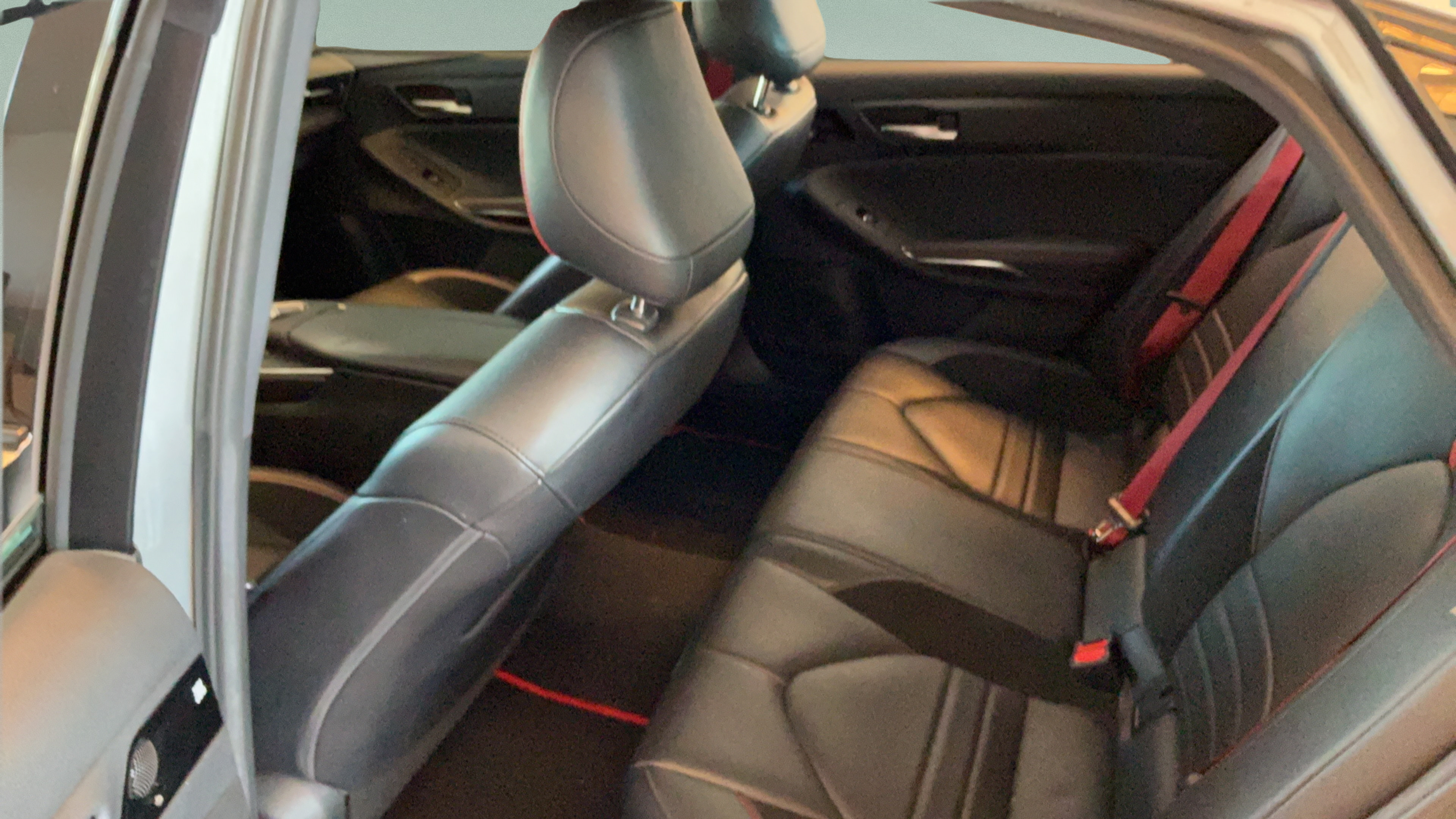Used 2020 Toyota Avalon TRD FWD image 39