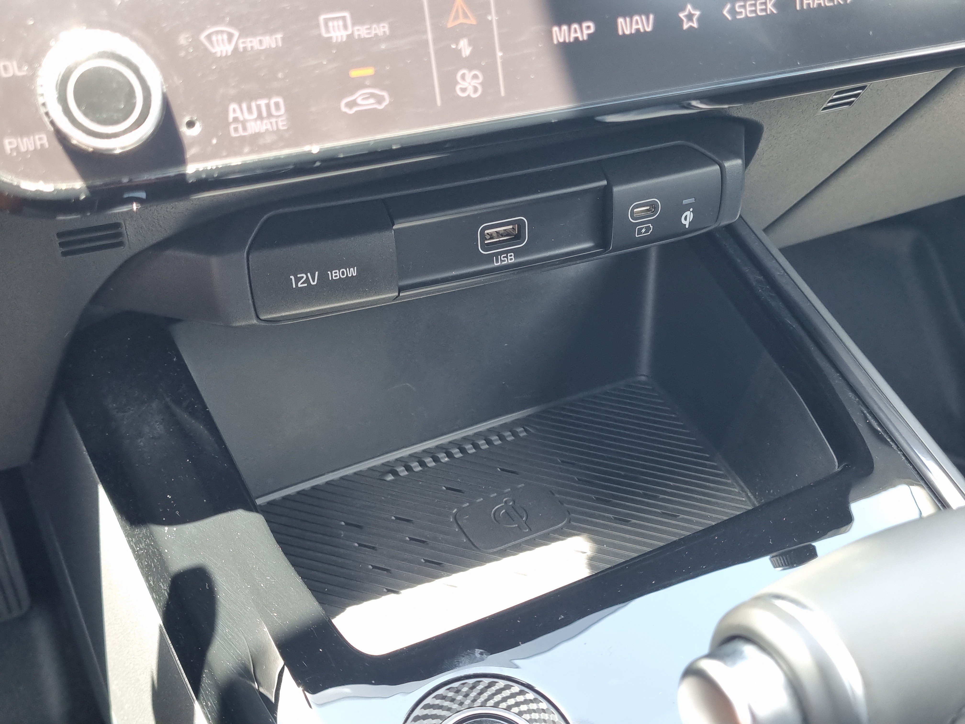 Used 2024 Kia Niro EX FWD image 29