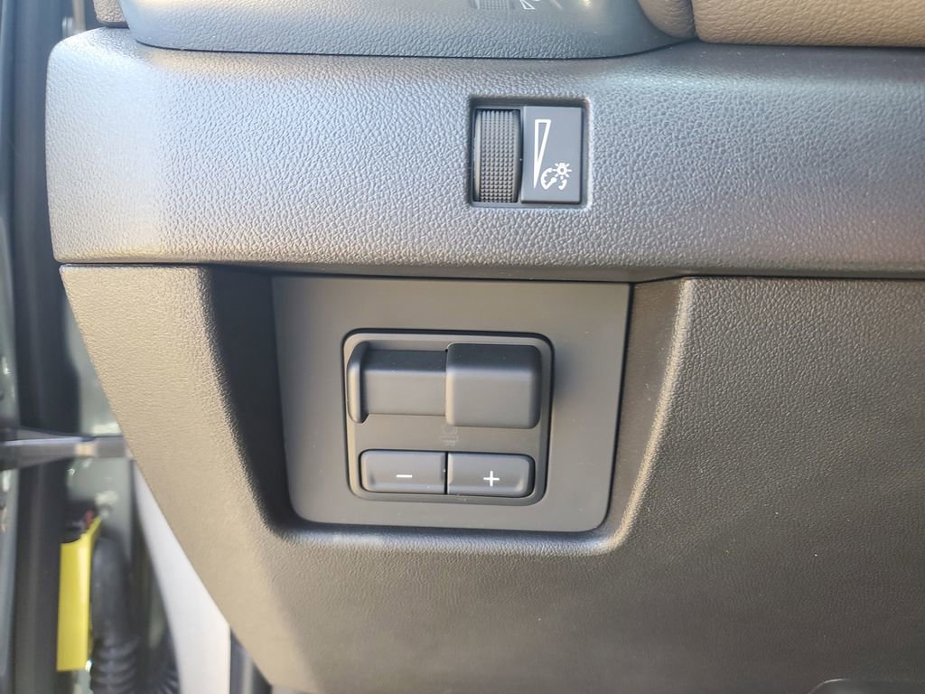 Used 2024 GMC Canyon Denali AWD/4WD image 23