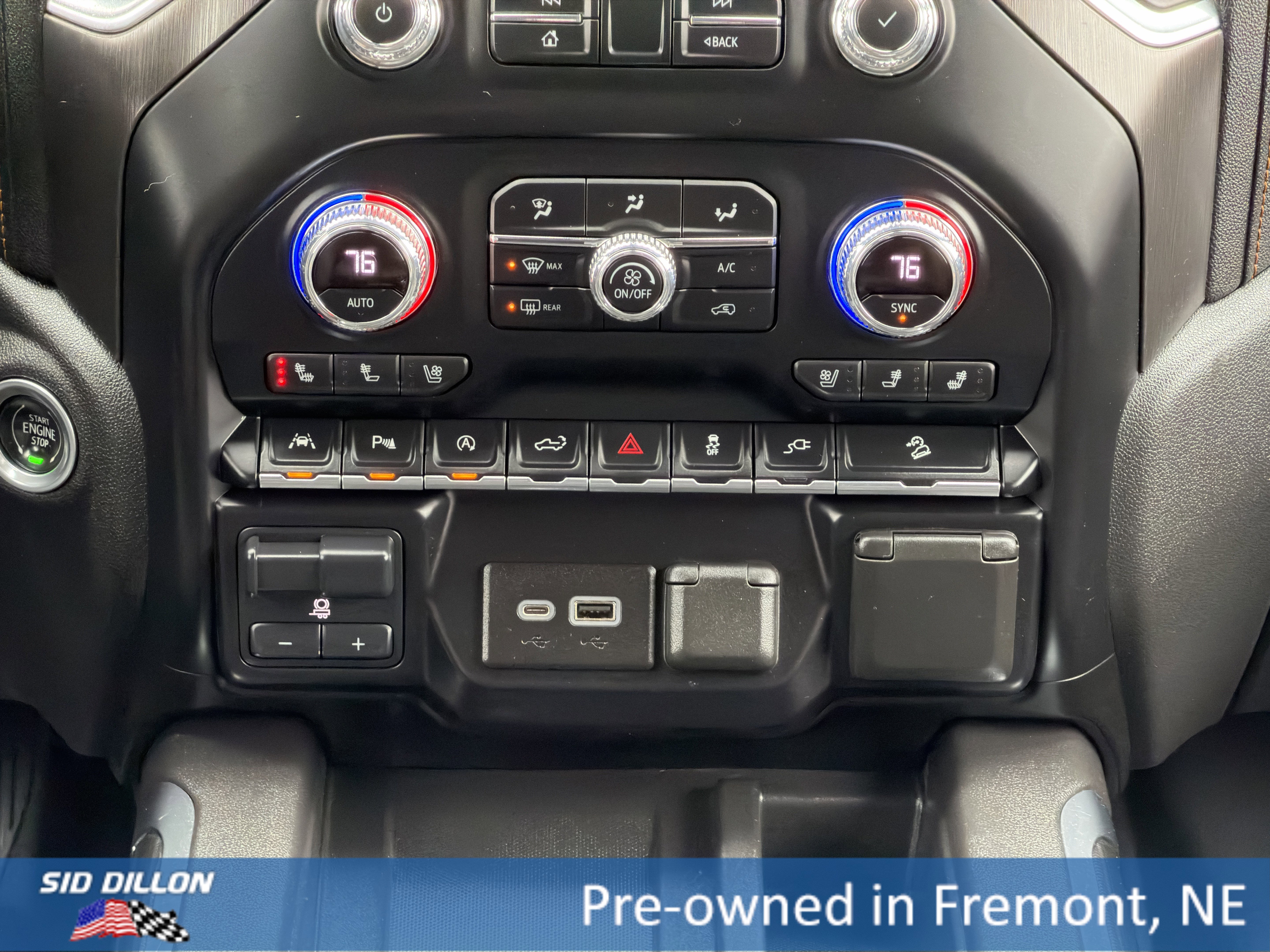 Used 2021 GMC Sierra 1500 AT4 w/ AT4 Value Package AWD/4WD image 13