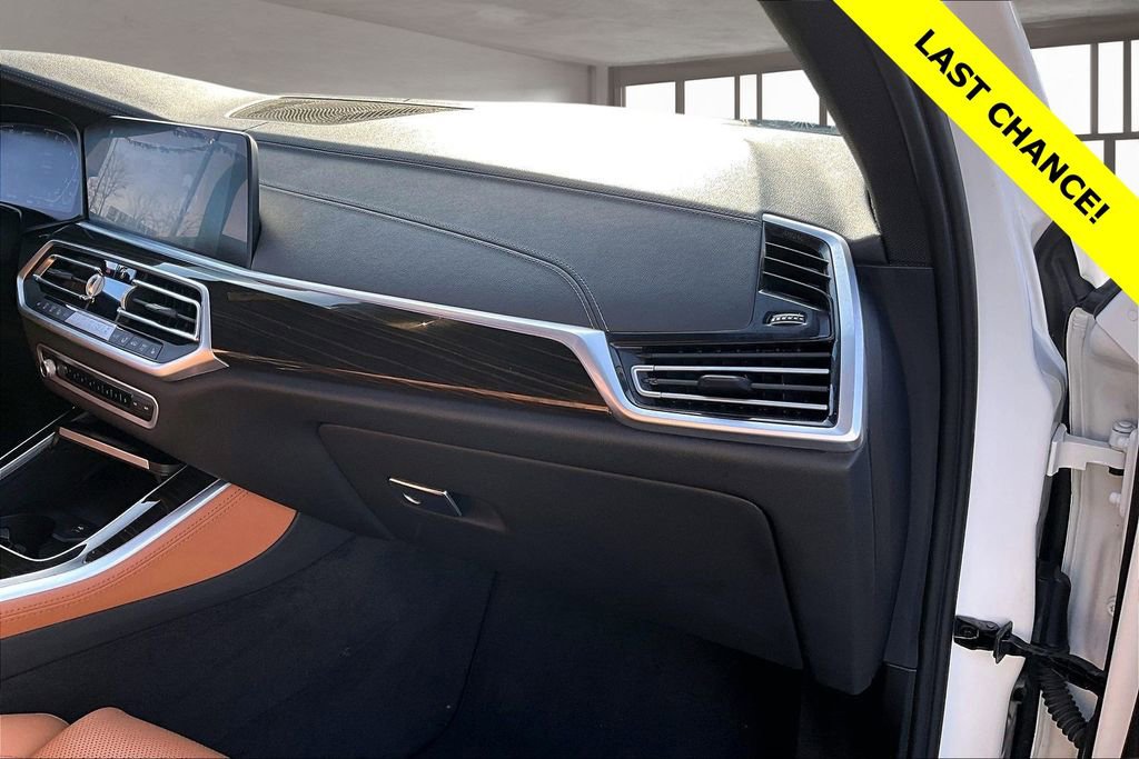 Used 2023 BMW X5 xDrive45e image 17