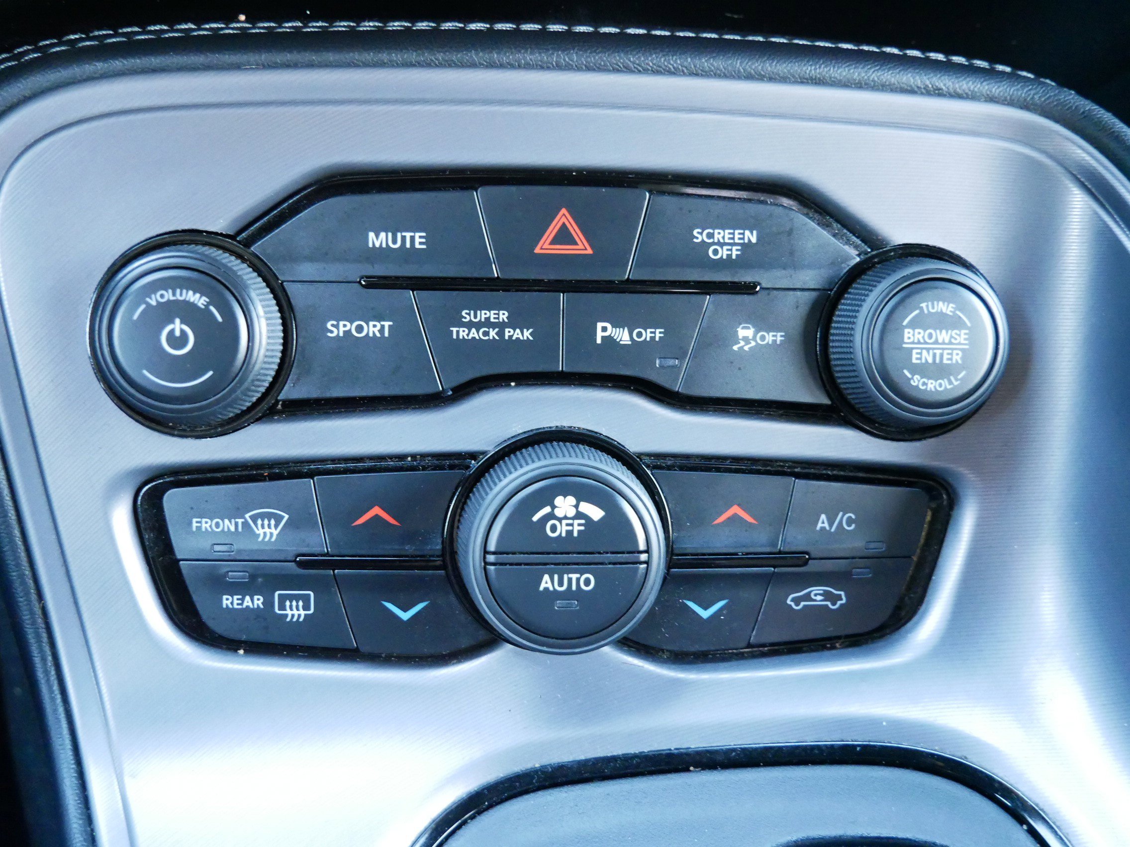 Used 2023 Dodge Challenger GT w/ Plus Package image 21