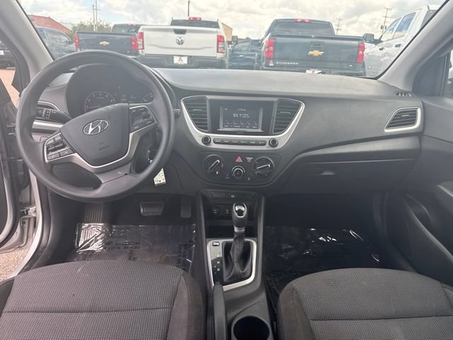 Used 2021 Hyundai Accent SE FWD image 13