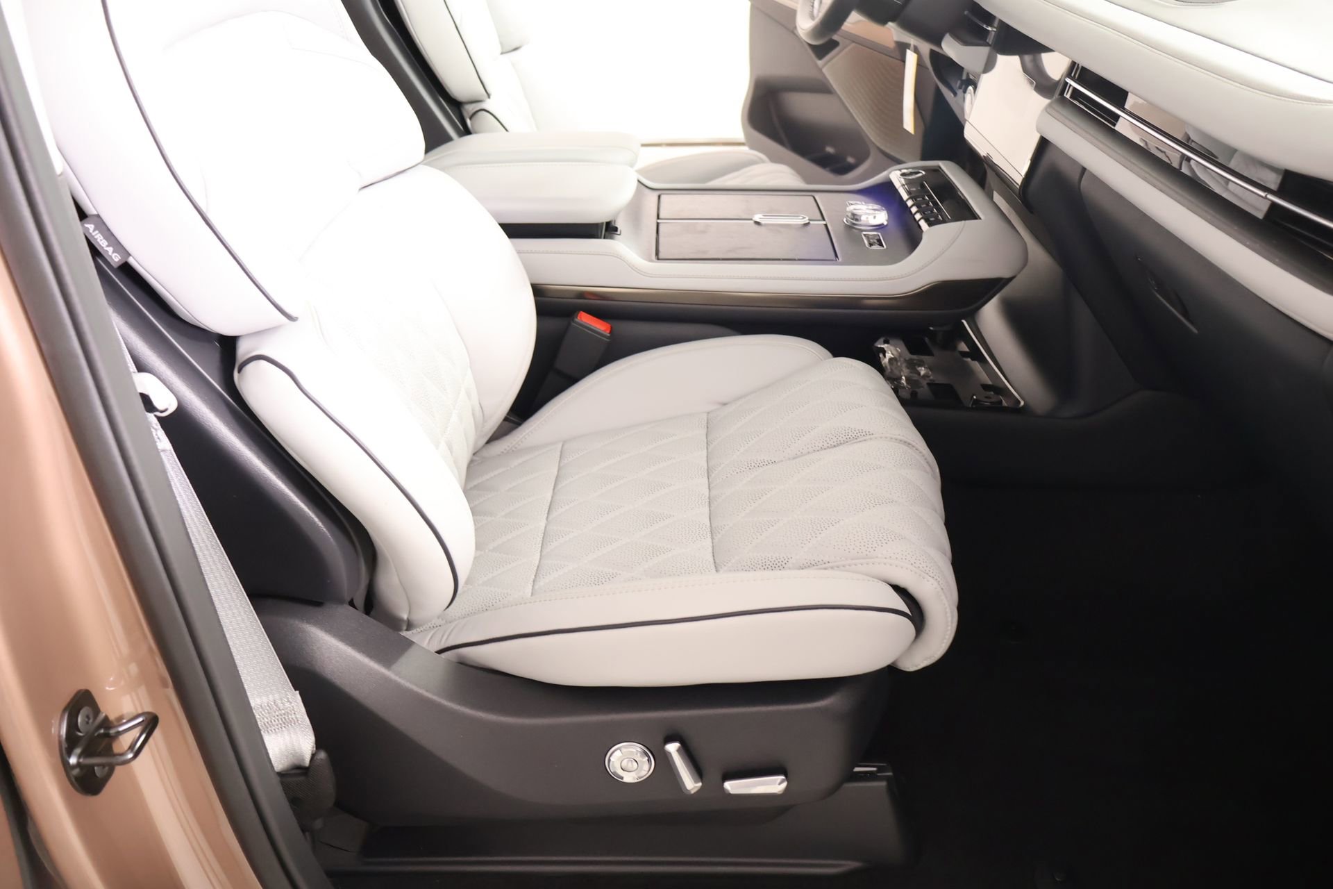 New 2026 Lincoln Navigator Black Label AWD/4WD image 15