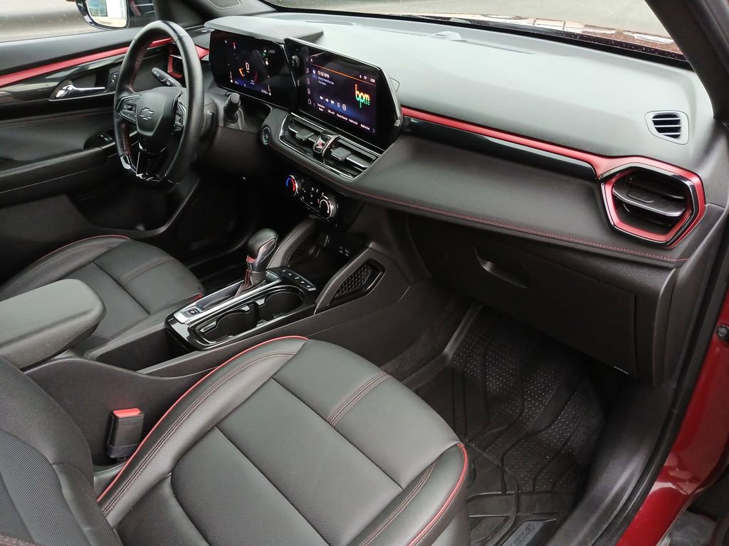 Used 2024 Chevrolet TrailBlazer RS image 30