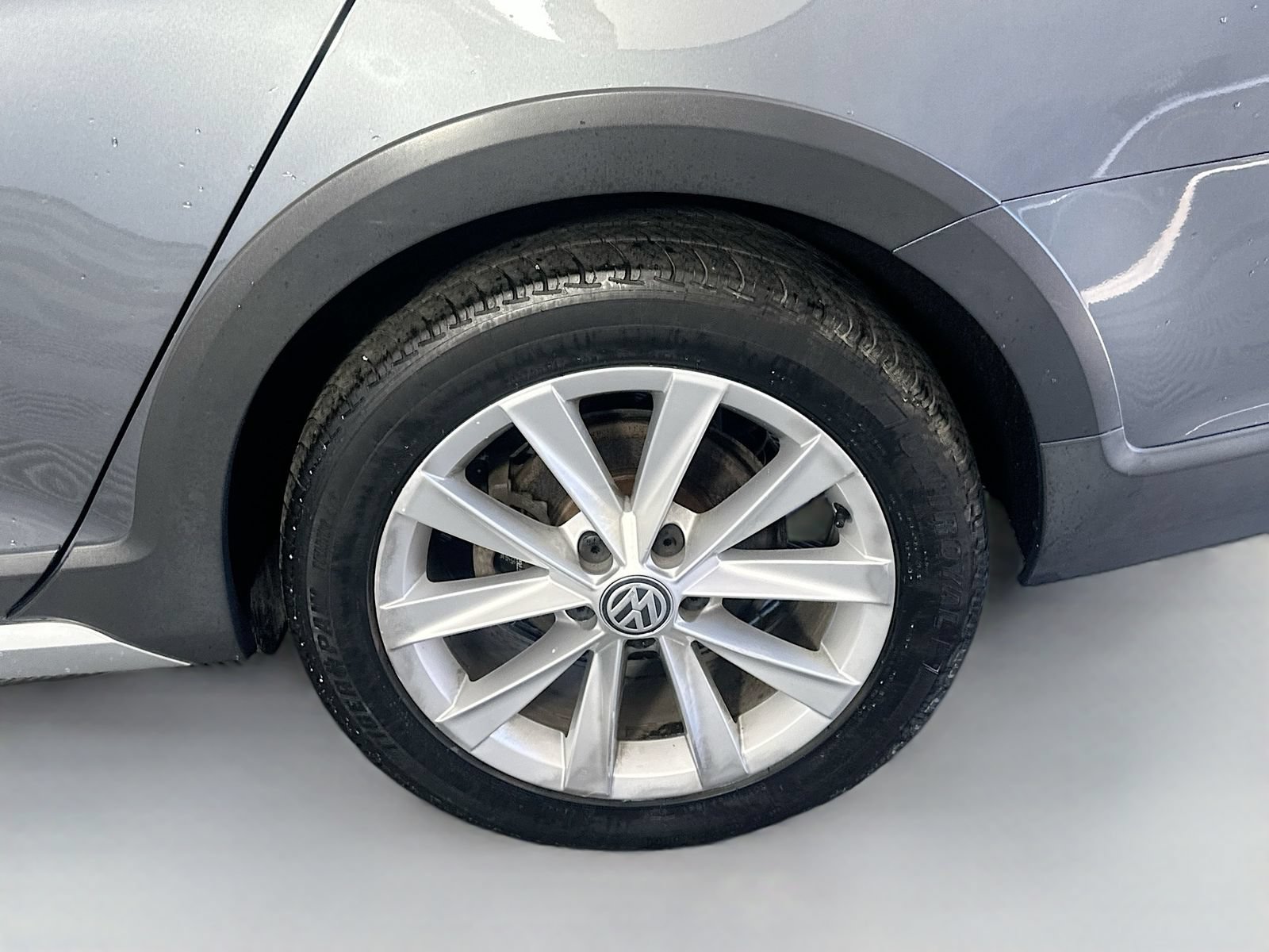 Used 2019 Volkswagen Golf Alltrack AWD/4WD image 31