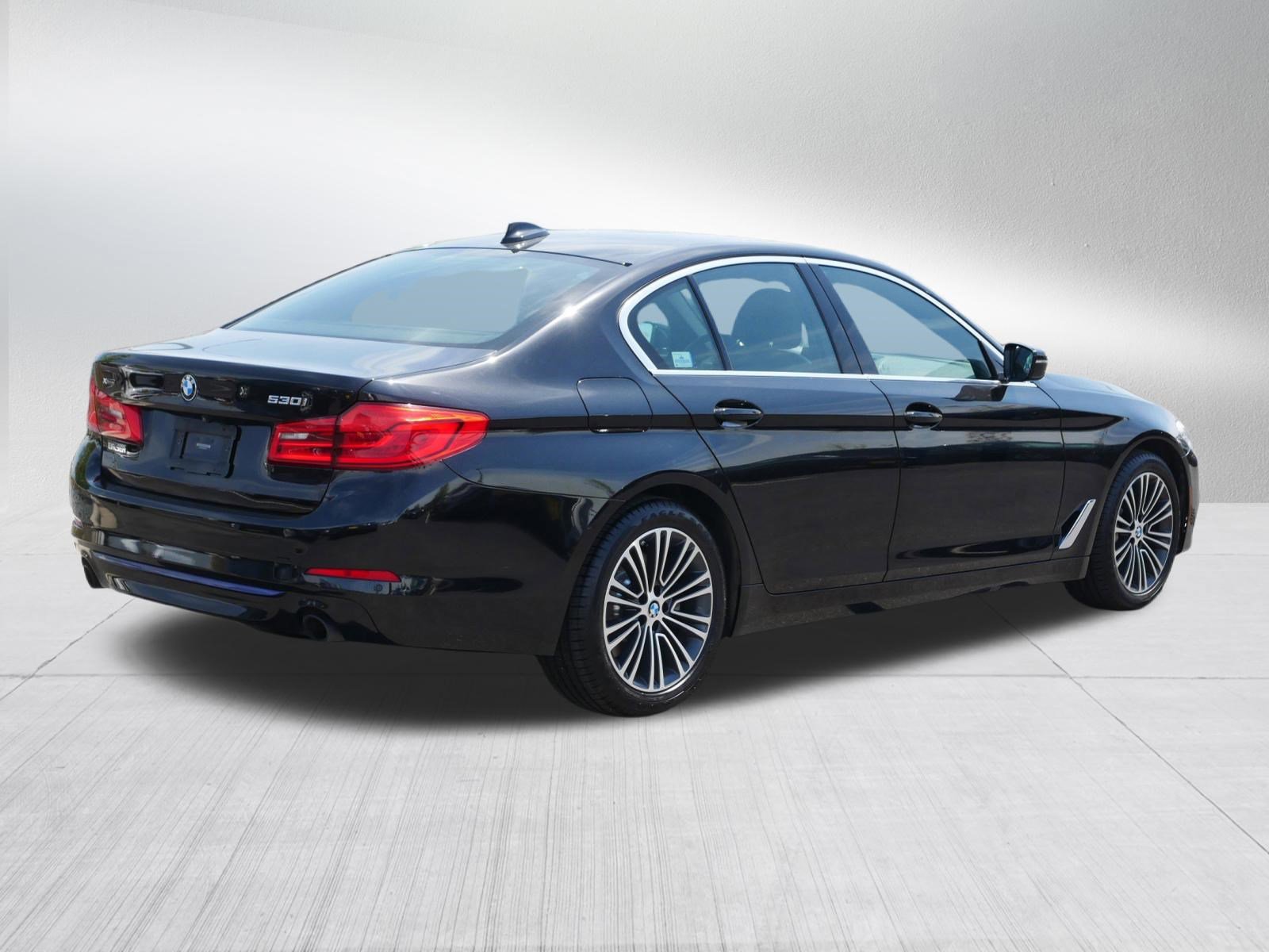 Used 2019 BMW 530i xDrive w/ Convenience Package AWD/4WD image 7