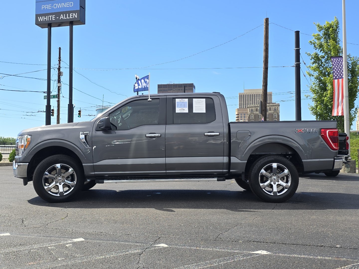 Used 2023 Ford F150 XLT w/ XTR Package AWD/4WD image 22