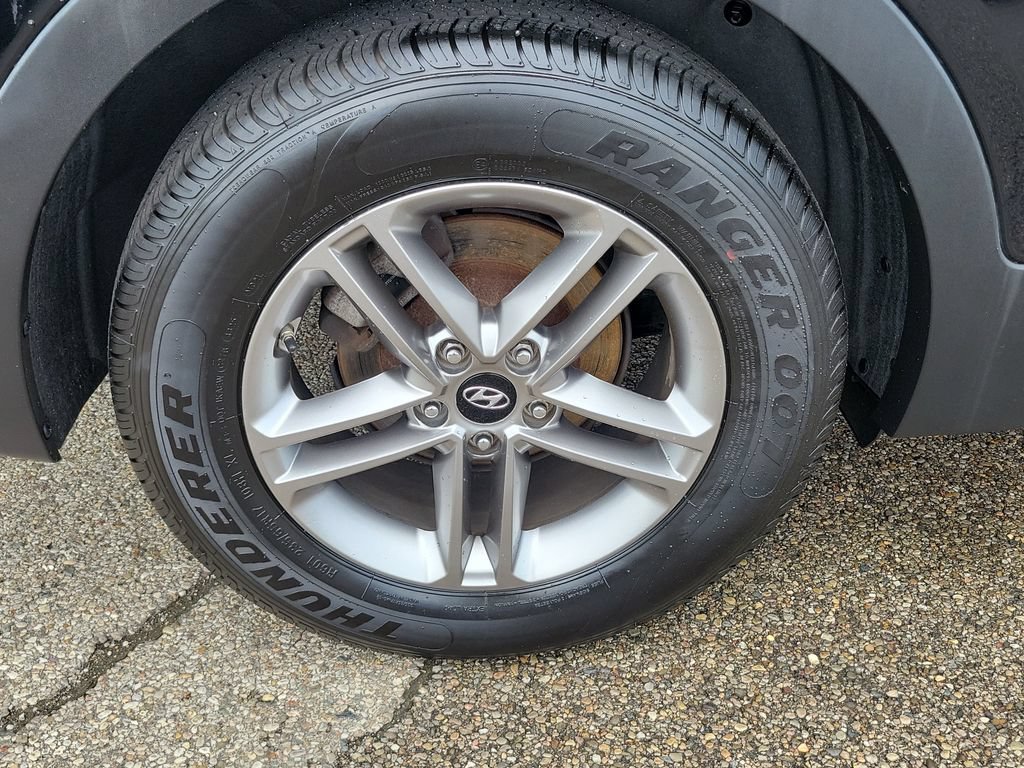 Used 2018 Hyundai Santa Fe Sport w/ 2.4L Value Package 02 FWD image 6
