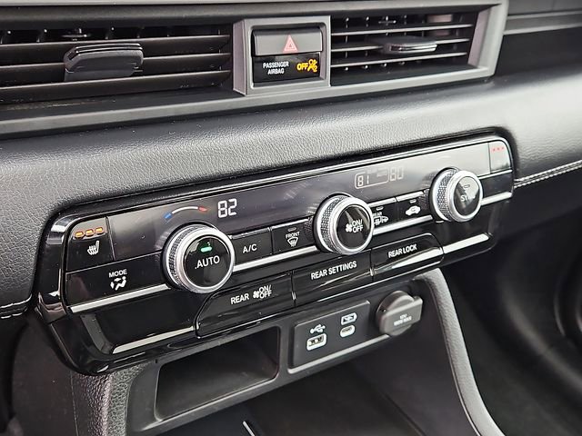 Certified 2023 Honda Pilot Touring image 17