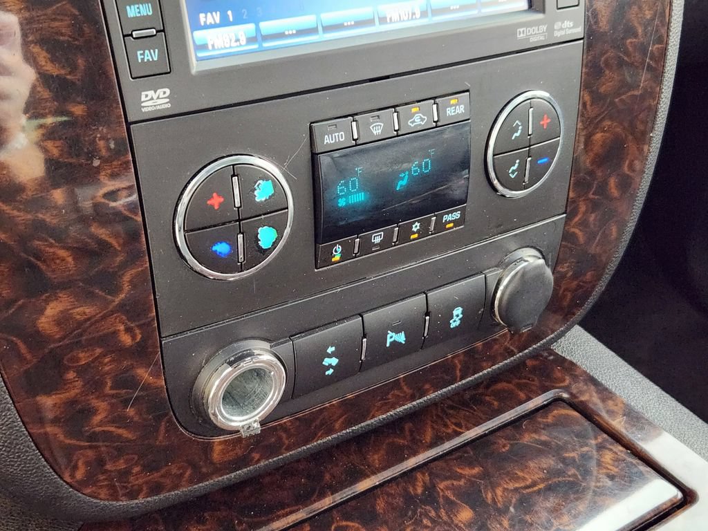 Used 2012 GMC Yukon XL Denali AWD/4WD image 25