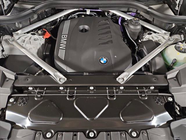 New 2026 BMW X5 xDrive40i w/ M Sport Package AWD/4WD image 17