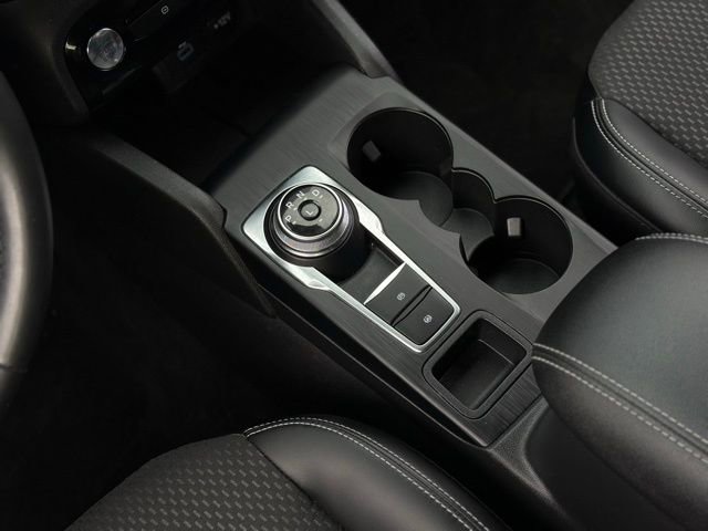 Used 2023 Ford Escape SE image 28