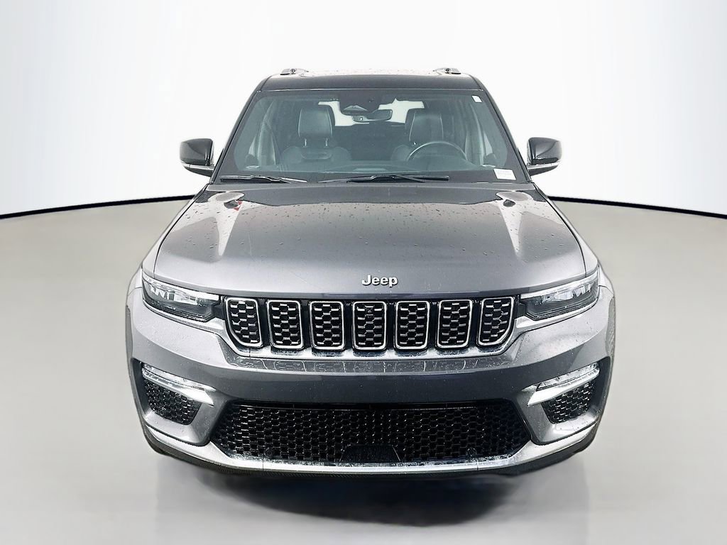 Used 2022 Jeep Grand Cherokee Summit AWD/4WD image 2