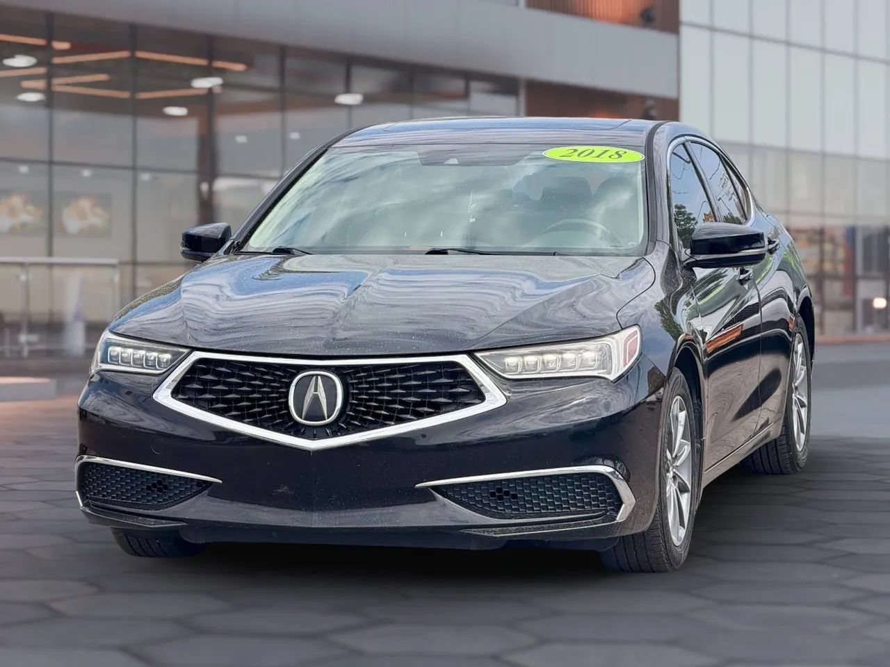 Used 2018 Acura TLX FWD image 2