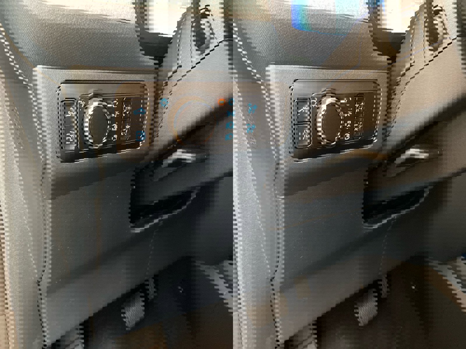 New 2026 Ford Maverick XLT image 23