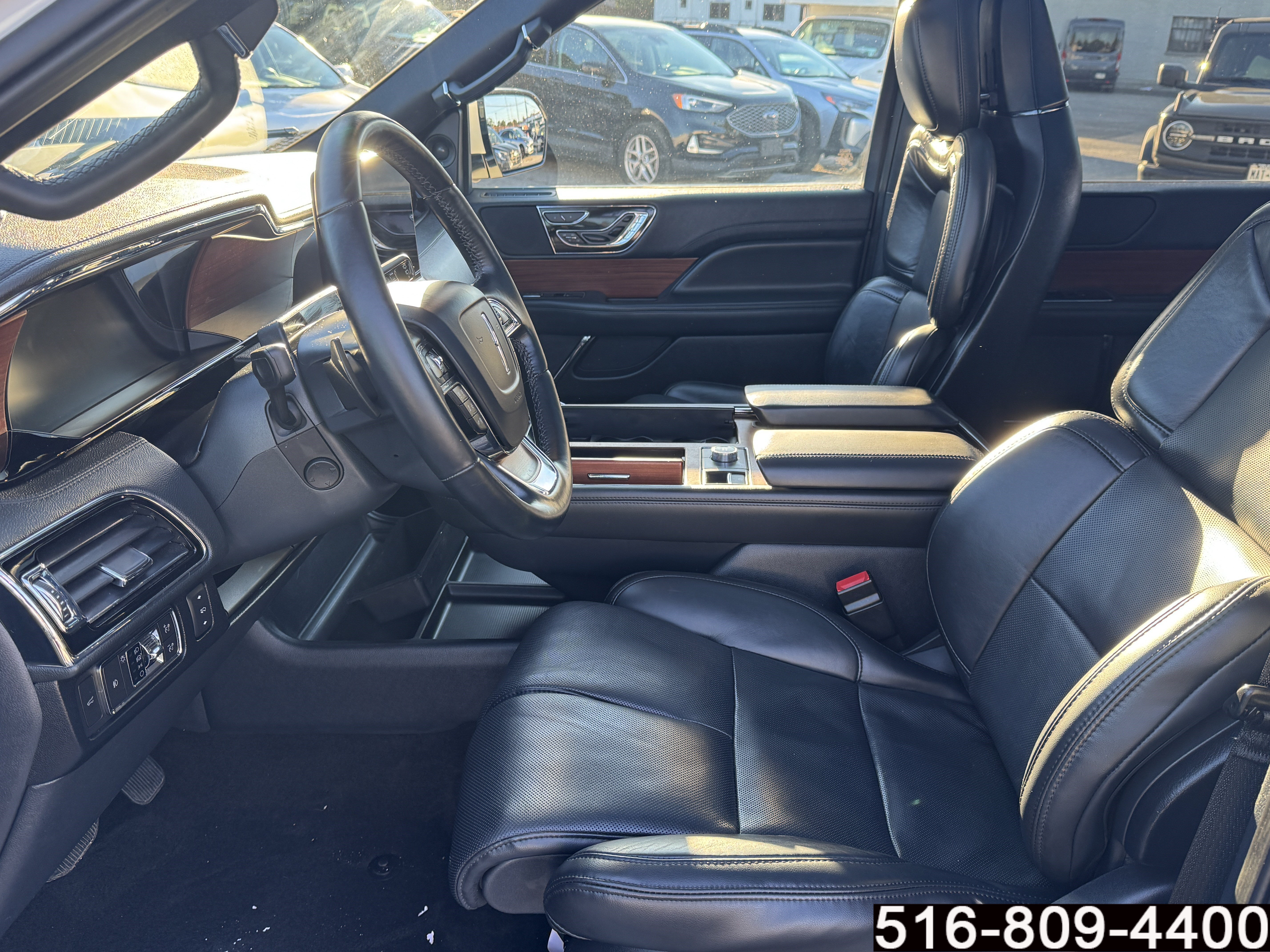 Used 2022 Lincoln Navigator Reserve w/ Monochromatic Package AWD/4WD image 21