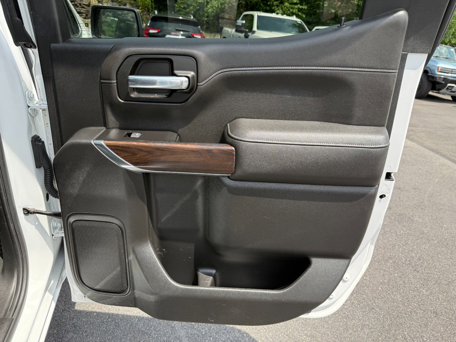 Used 2019 GMC Sierra 1500 SLT w/ SLT Premium Package image 22