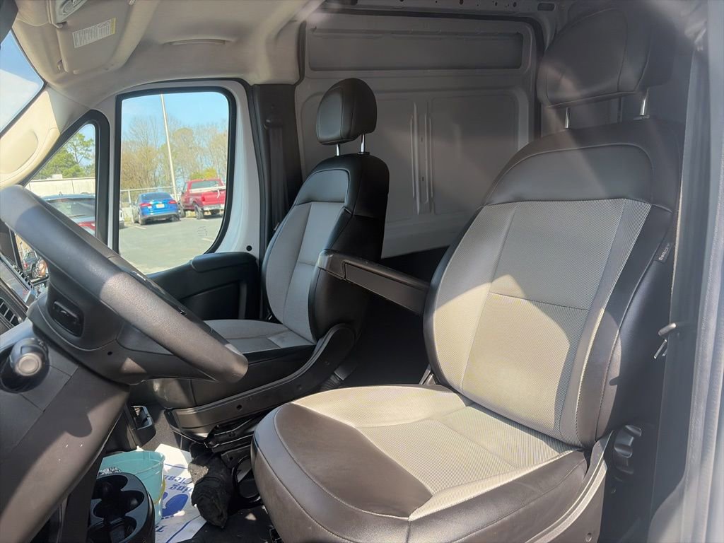 Used 2023 RAM ProMaster 2500 image 12