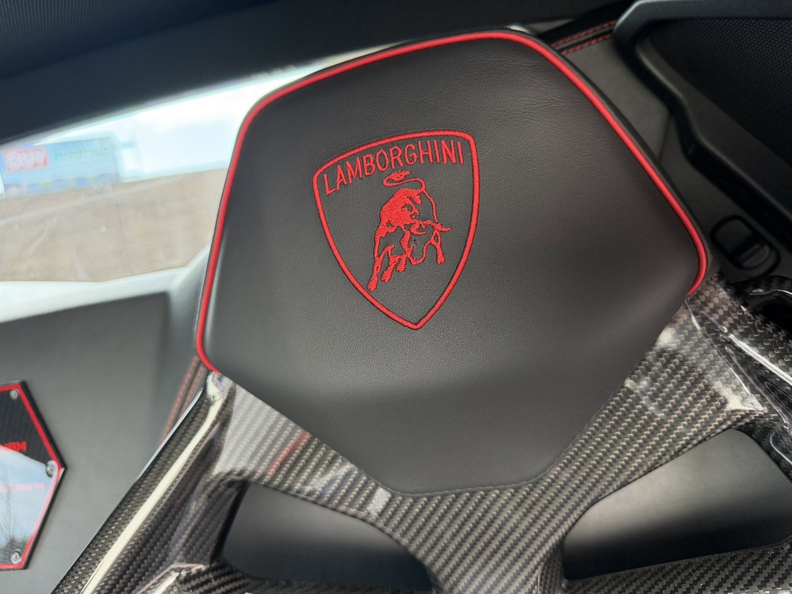 Used 2022 Lamborghini Huracan EVO image 24