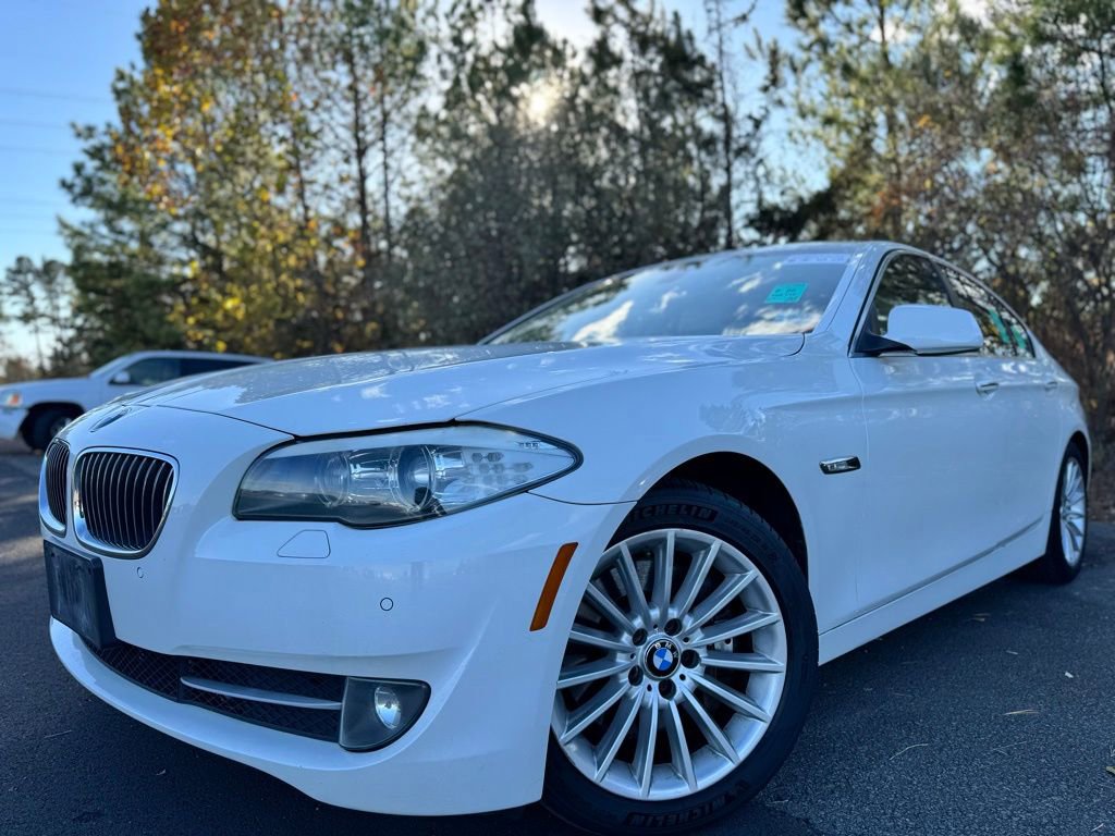 Used 2011 BMW 535i Sedan image 2