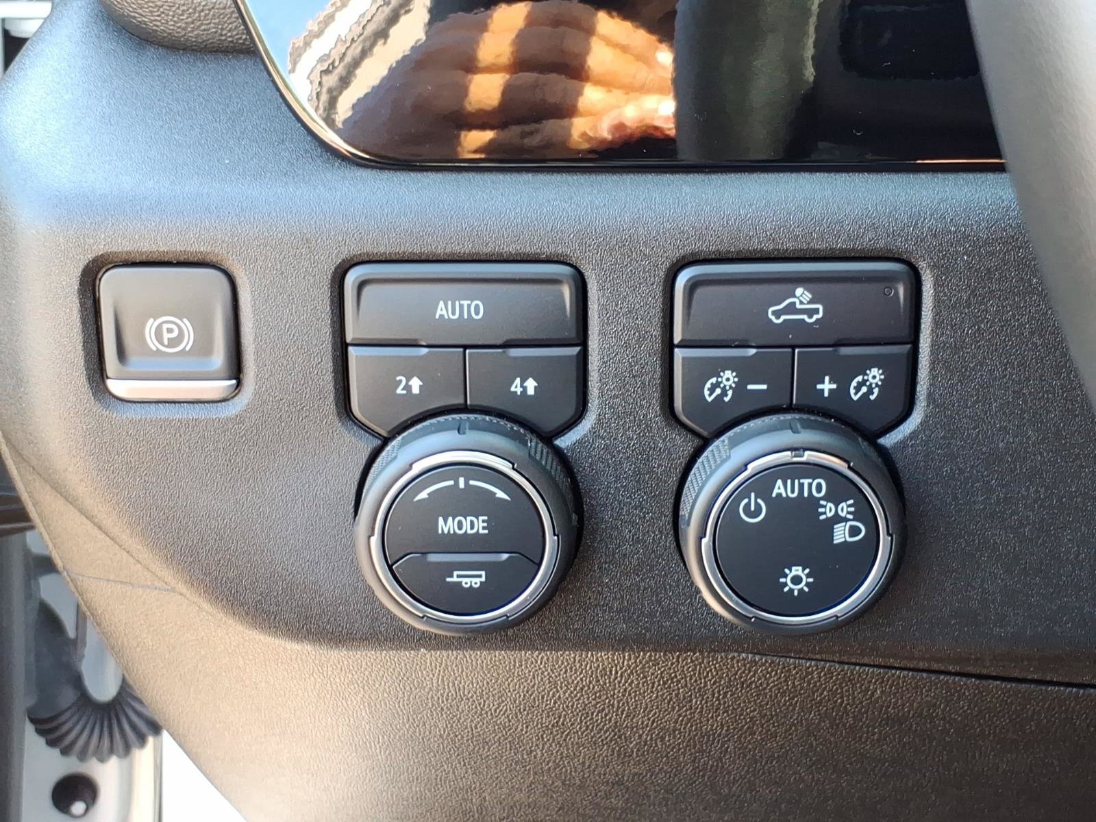 Certified 2023 Chevrolet Silverado 1500 LT AWD/4WD image 15
