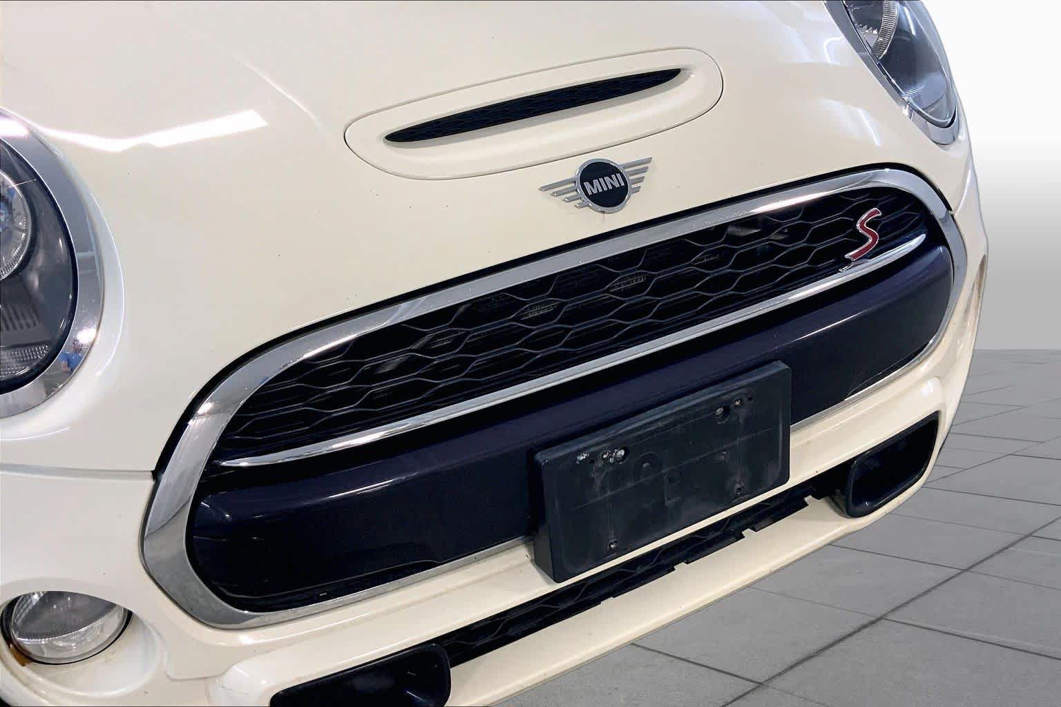 Used 2019 MINI Cooper S w/ Storage Package FWD image 32