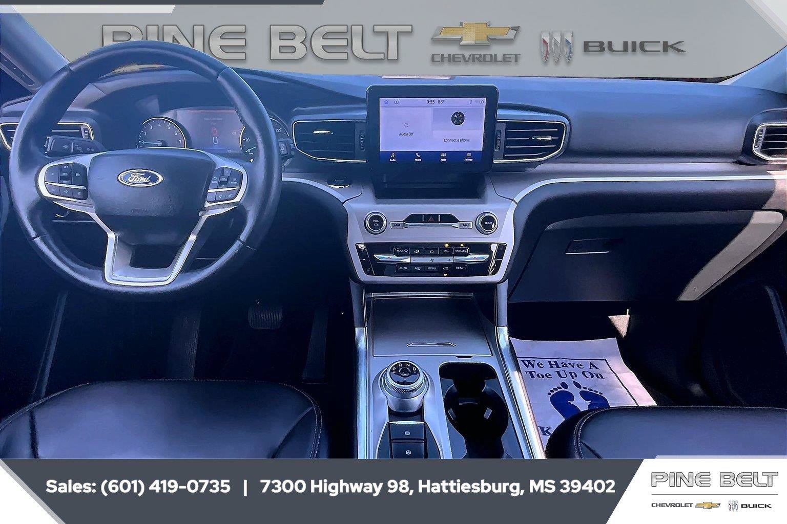Used 2023 Ford Explorer XLT w/ Equipment Group 202A AWD/4WD image 13