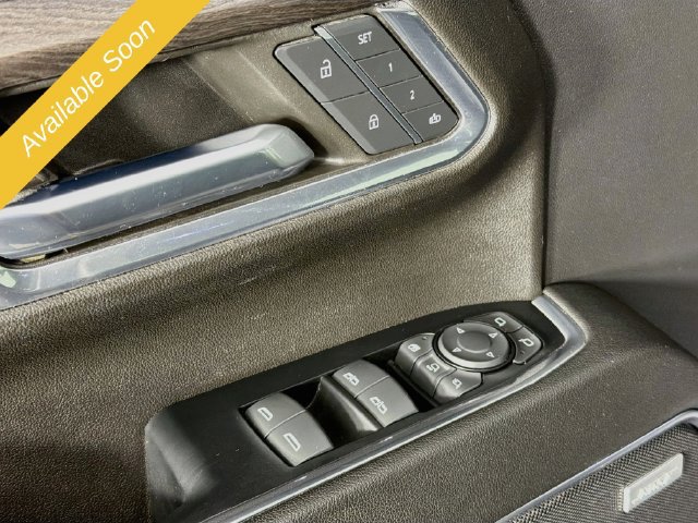 Used 2024 Chevrolet Silverado 2500 LTZ w/ LTZ Plus Package AWD/4WD image 17