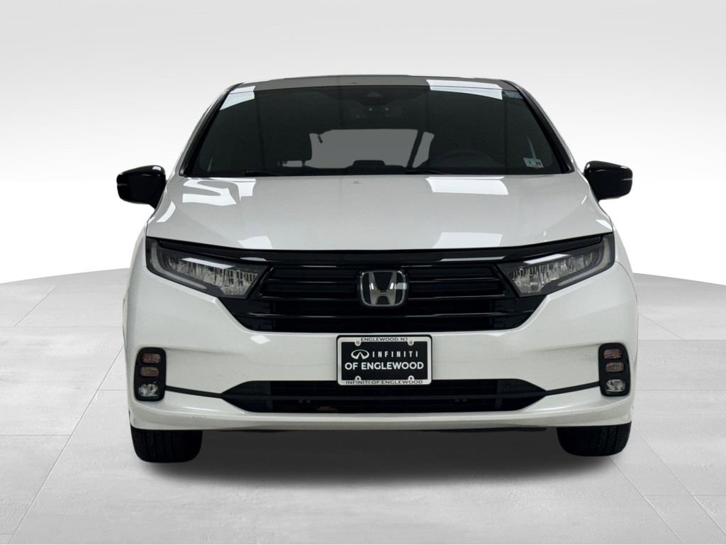 Used 2024 Honda Odyssey Sport image 2