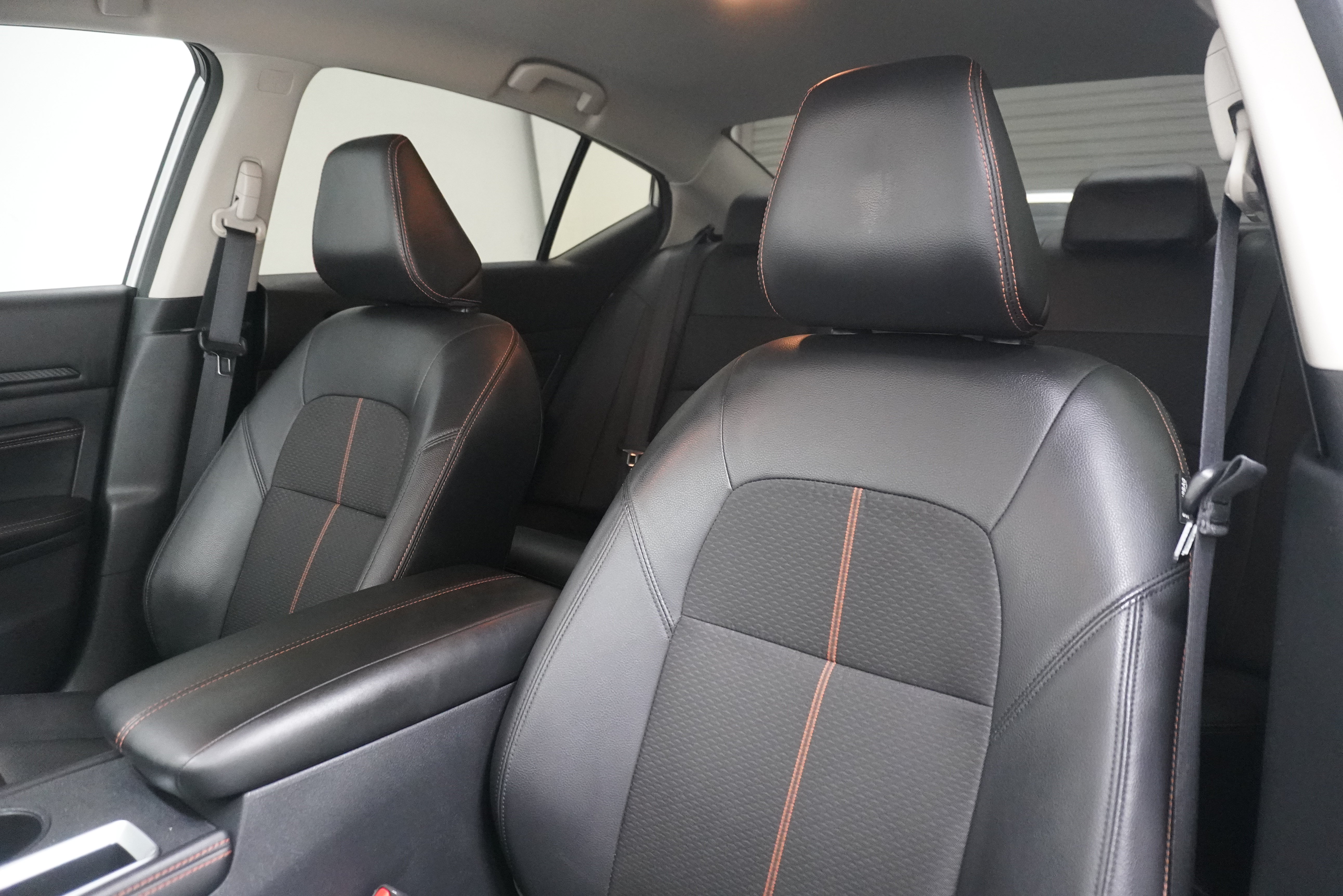 Used 2020 Nissan Altima 2.5 SR FWD image 11