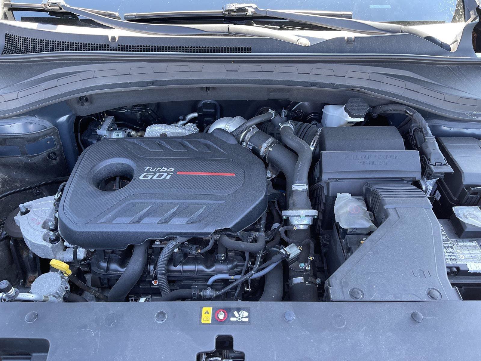 Used 2020 Hyundai Santa Fe Limited AWD/4WD image 28
