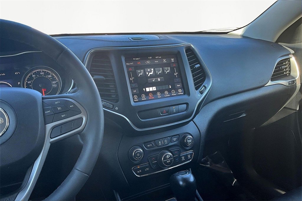 Used 2022 Jeep Cherokee Latitude Lux image 6