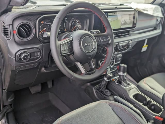 New 2024 Jeep Wrangler Unlimited Rubicon w/ Technology Group AWD/4WD image 14