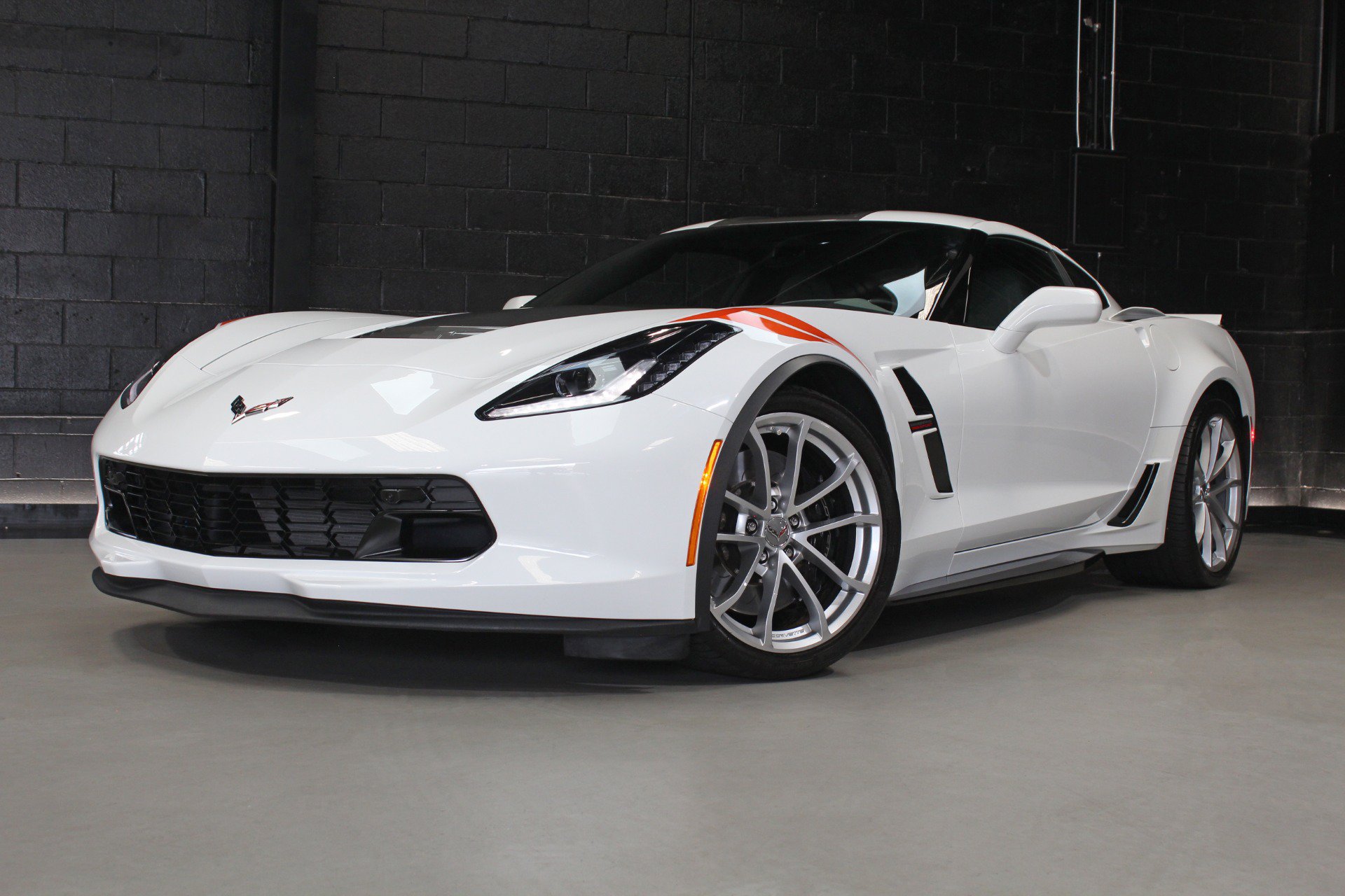 Used 2019 Chevrolet Corvette Grand Sport RWD image 6