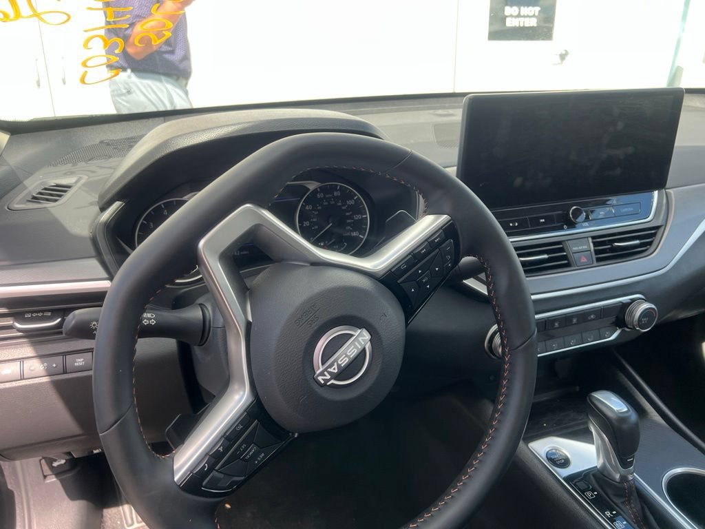 Used 2026 Nissan Altima 2.5 SR FWD image 8