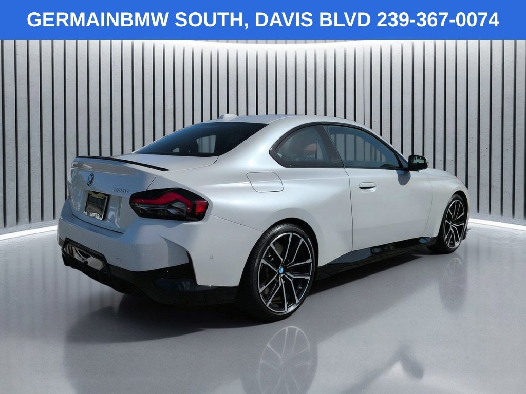 Certified 2024 BMW 230i Coupe w/ Premium Package RWD image 5