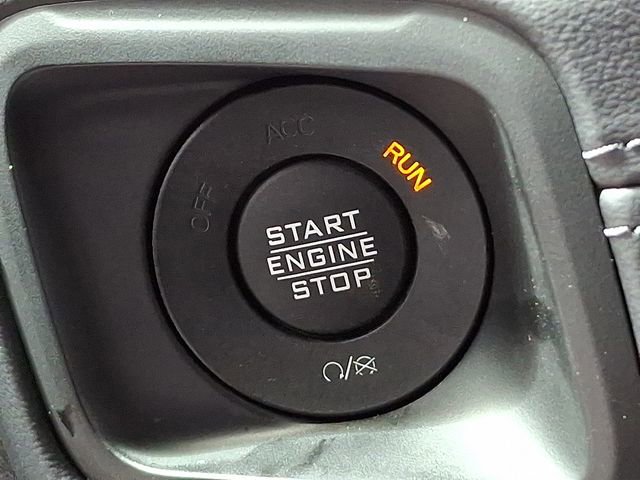 Used 2025 Jeep Wrangler Unlimited Sahara image 22