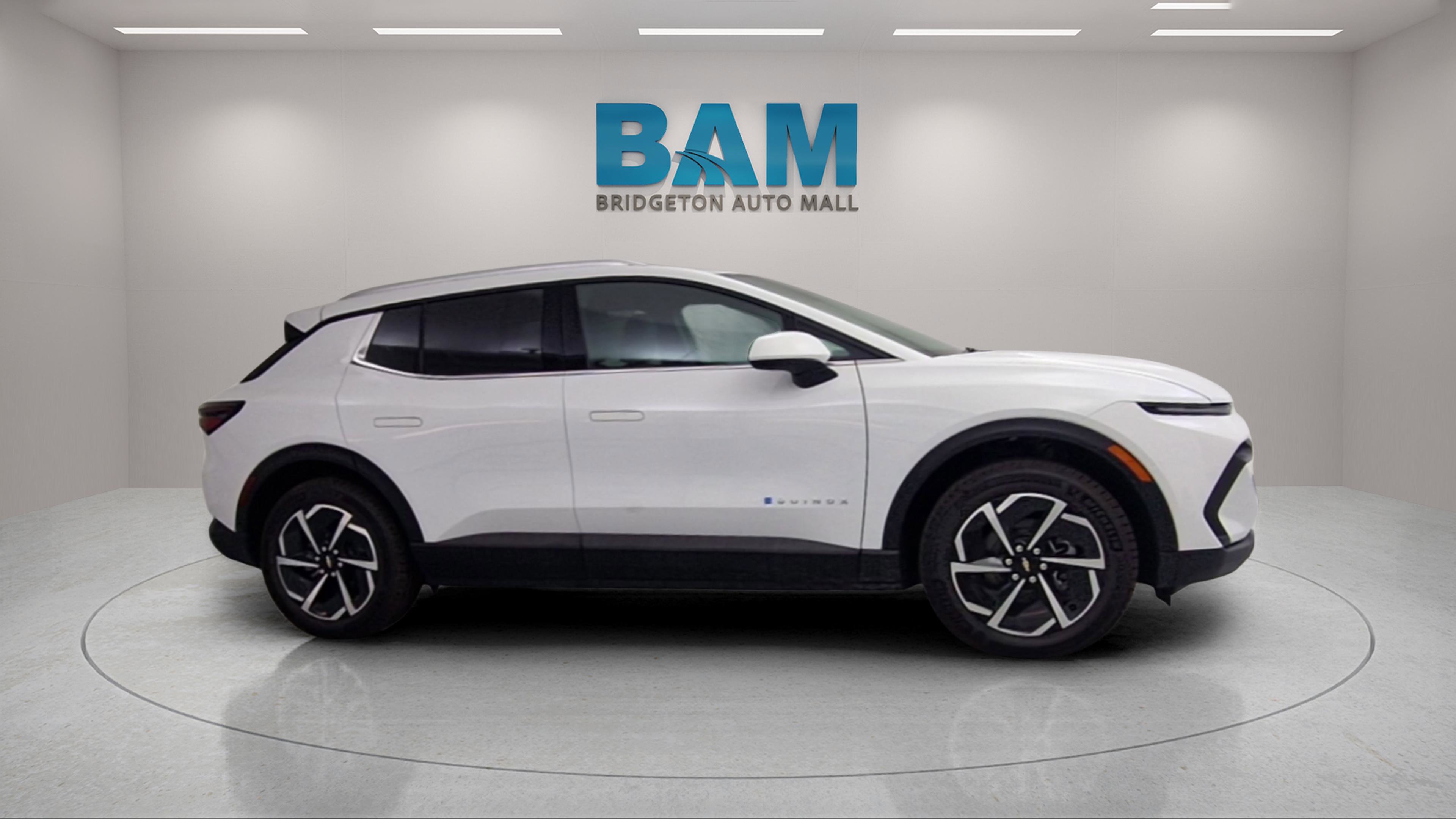 New 2026 Chevrolet Equinox EV LT image 8