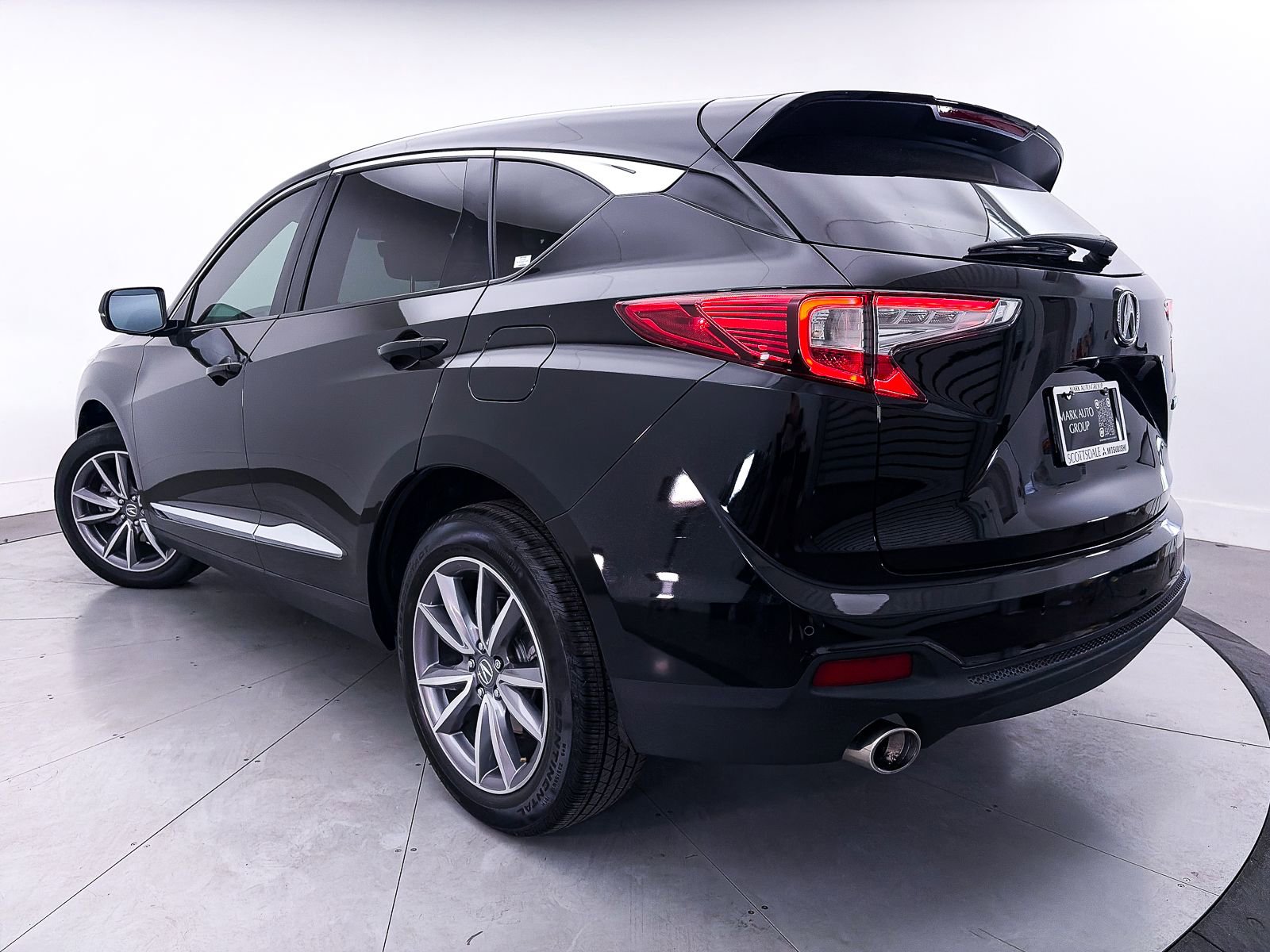 Used 2021 Acura RDX w/ Technology Package image 2