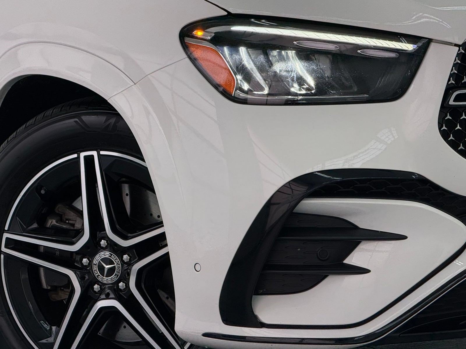 Certified 2025 Mercedes-Benz GLE 450e 4MATIC image 10