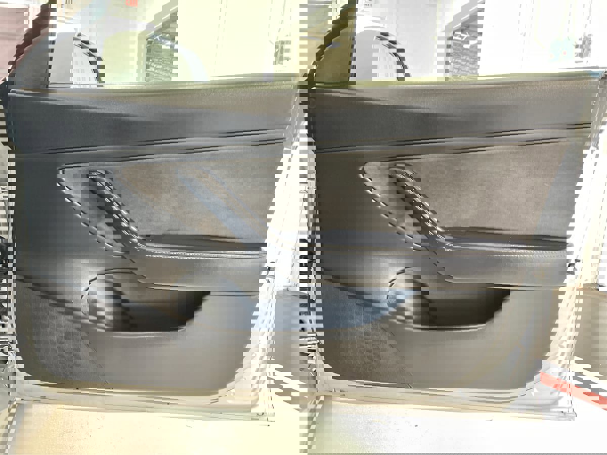 Used 2018 Tesla Model 3 Long Range image 26