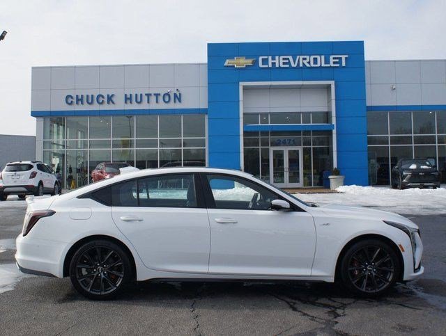 Used 2025 Cadillac CT5 V image 1